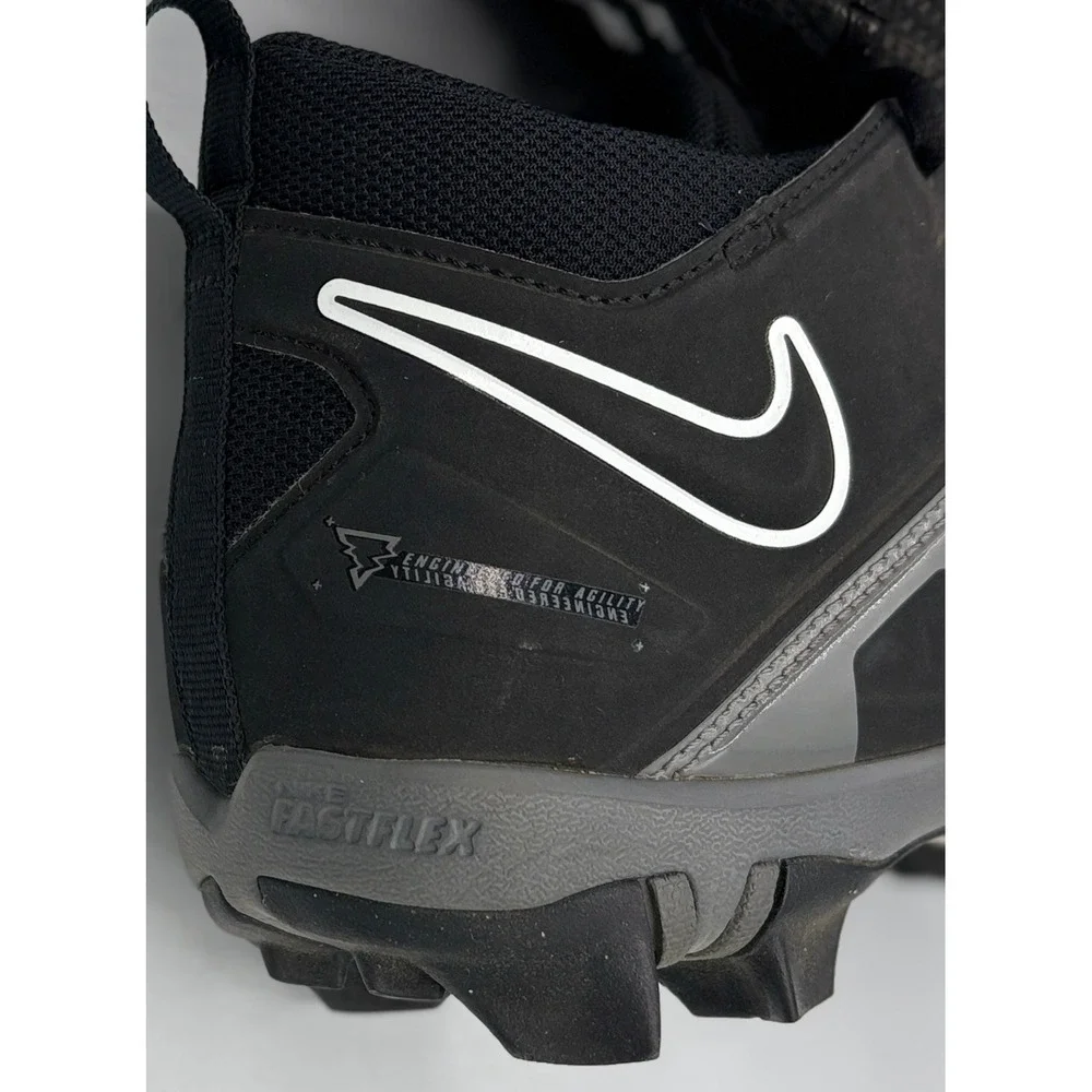 Nike Alpha Menace 3 Shark Kid's Size 5.5 Platinum Black Athletic Football Cleats